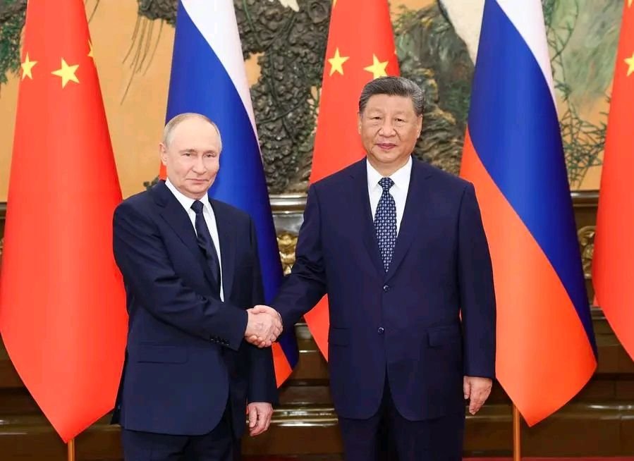 Čína a Rusko prehĺbia strategické partnerstvo, varujú pred návratom zákona džungle