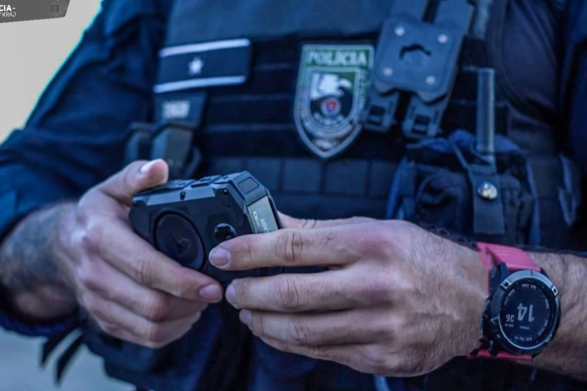 Finančná polícia zasahuje. Vyšetrujú daňový podvod za 19 miliónov