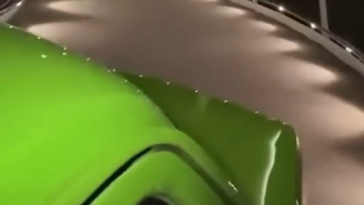 VIDEO Šialená jazda v Banskej Bystrici: Vodič Fiatky sa „preletel“ po cyklomoste