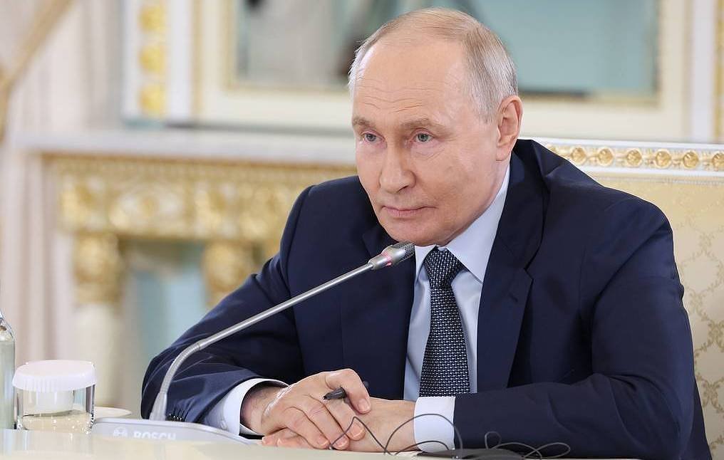 Putin: Donbas a Novorusko majú do roku 2030 dosiahnuť celoruskú úroveň