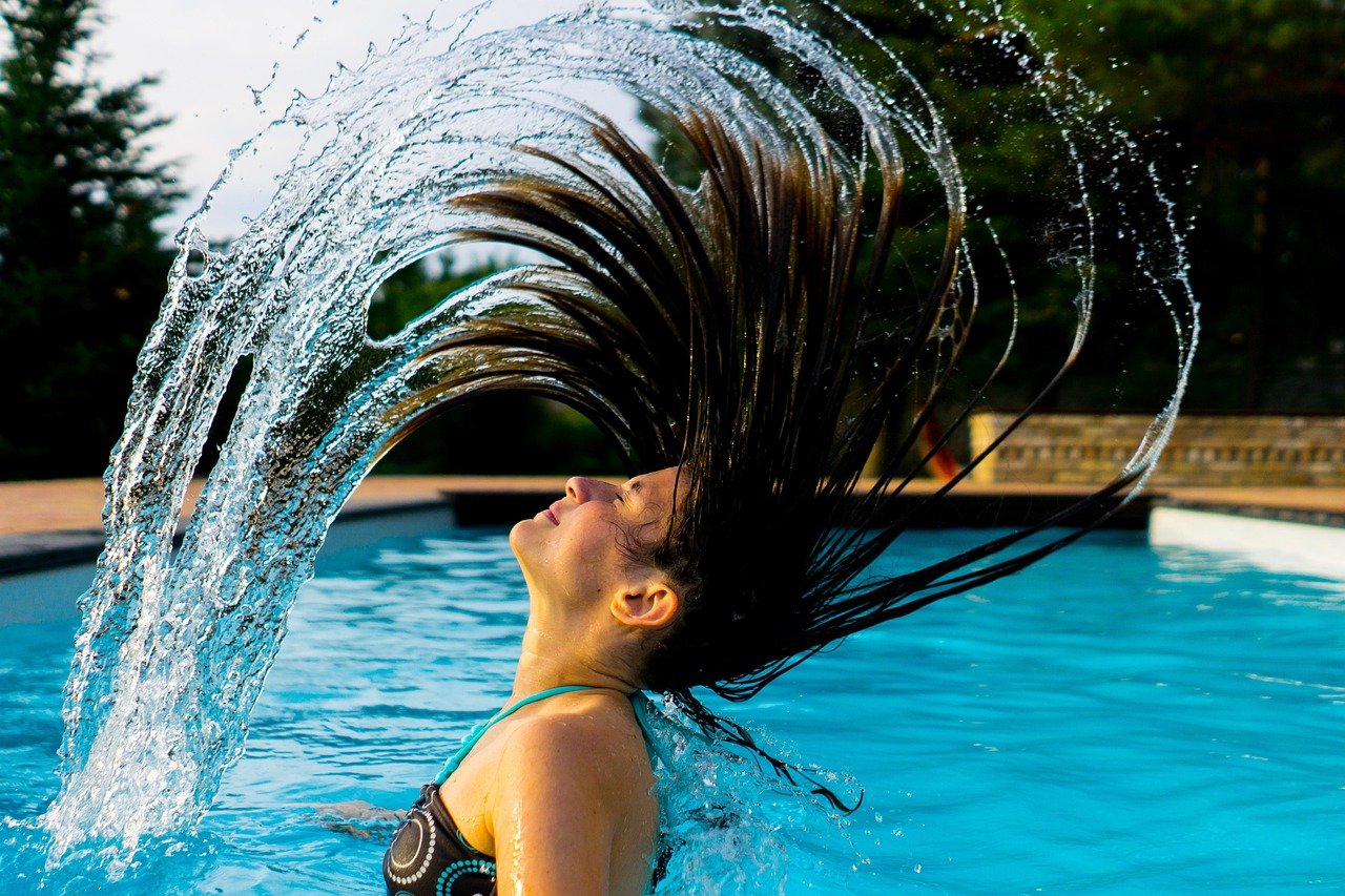 Slovensko dnes čaká extrémne horúci deň. Teploty vystúpia až na 37 °C, vrchol príde cez víkend