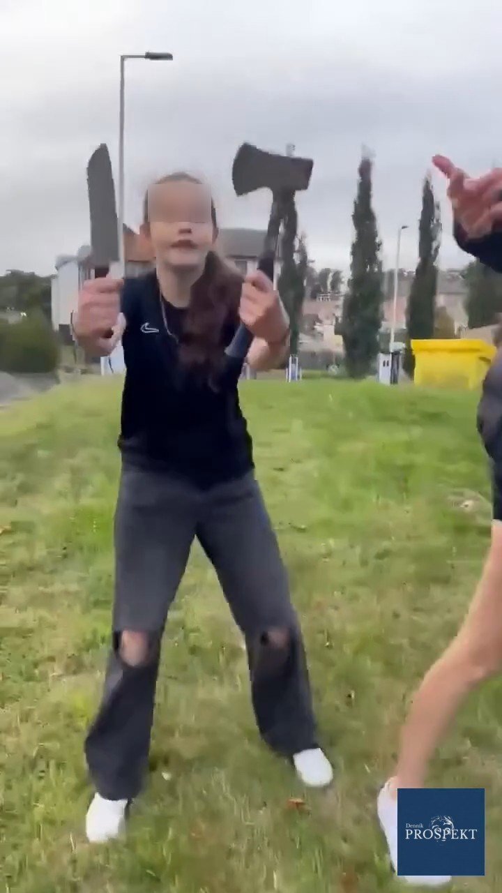 VIDEO Škótka (12) sa bránila zvrhlíkovi so zbraňami v ruke. Obvinili ju z držby zbraní