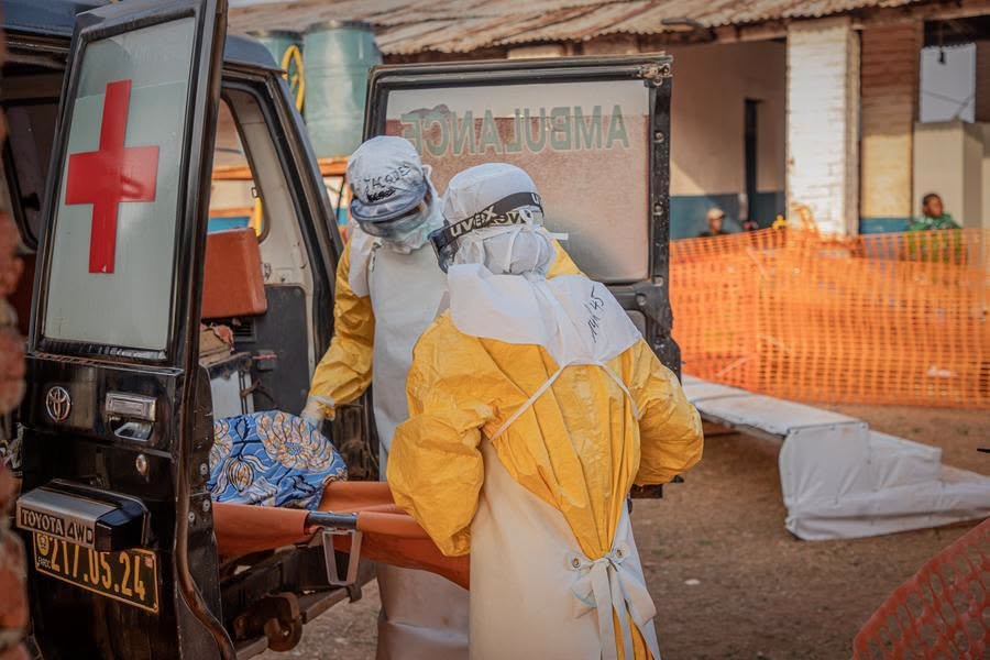 Úmrtia na ebolu v Konžskej demokratickej republike presiahli 500, infekcia sa šíri v komunitách