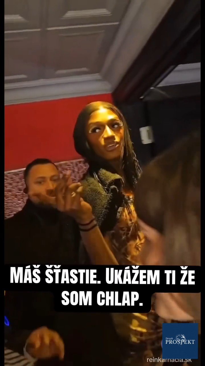 VIDEO Dvojmetroví transvestiti vošli na dámske toalety. Šokujúca reakcia klubu!
