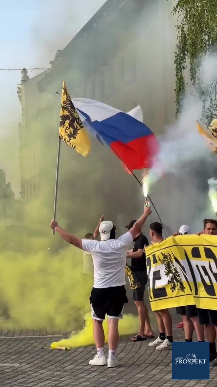 VIDEO Slovinsko Slovincom! Skandovali davy v centre Ľublany. Migrantov chcú poslať domov