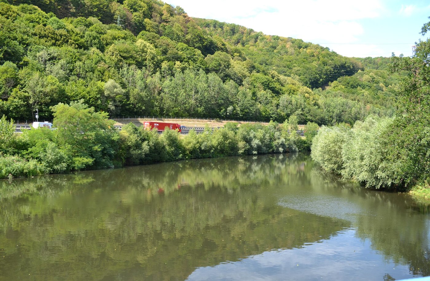Odišiel na ryby, no domov sa už nevrátil. Nezvestného rybára našli mŕtveho v Hrone