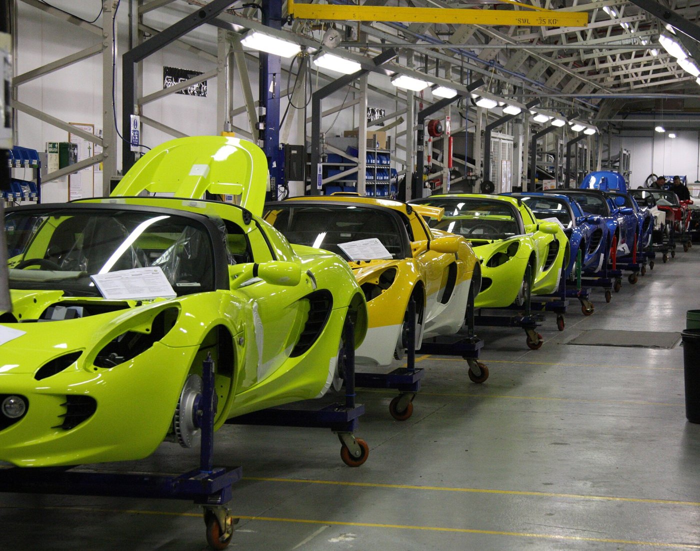 Slovensko - automobilová veľmoc alebo kópia Detroitu? Nebezpečná stávka na jednu kartu
