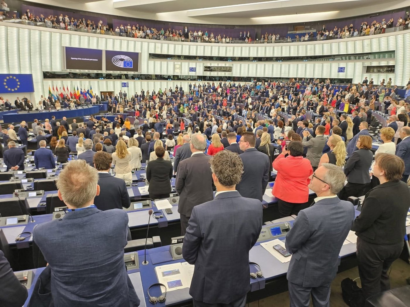 Mladých Ukrajincov idú posielať na SMRŤ s požehnaním Európy. Šokujúce rozhodnutie súdu
