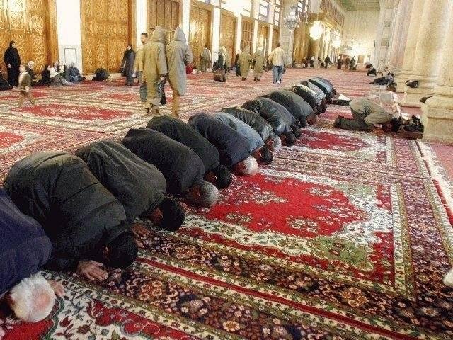 Nemecko bije na poplach: Zbrane v rukách detí a islamistická propaganda. „Čaká nás katastrofa,“ varujú experti